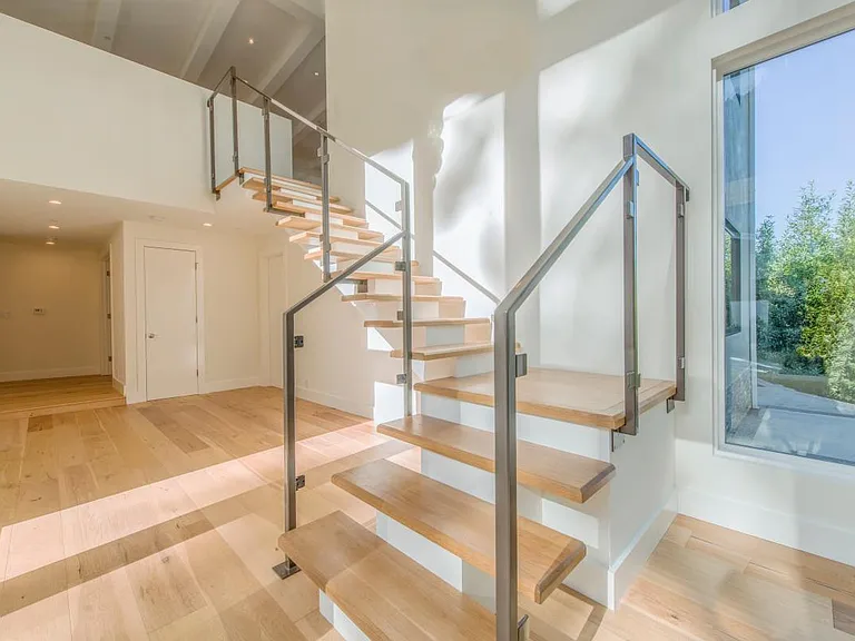344 Laurel Way — Photo 24