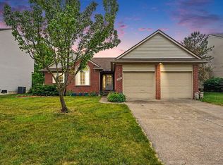 7656 Dover Dr, Ypsilanti, MI 48197