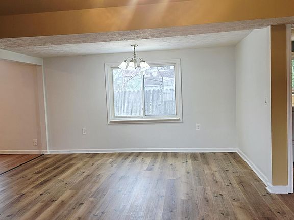 5th image of 321 S 4th St