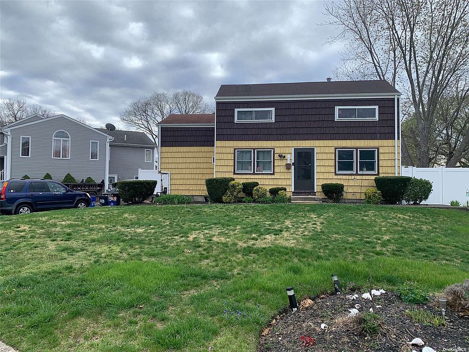 10 Wagon Lane E, Centereach, NY 11720 Zillow