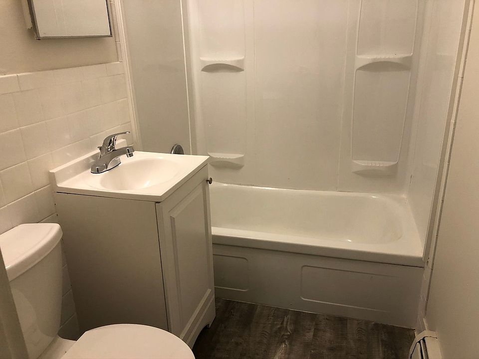 2nd image of 90 Vilsack St APT B