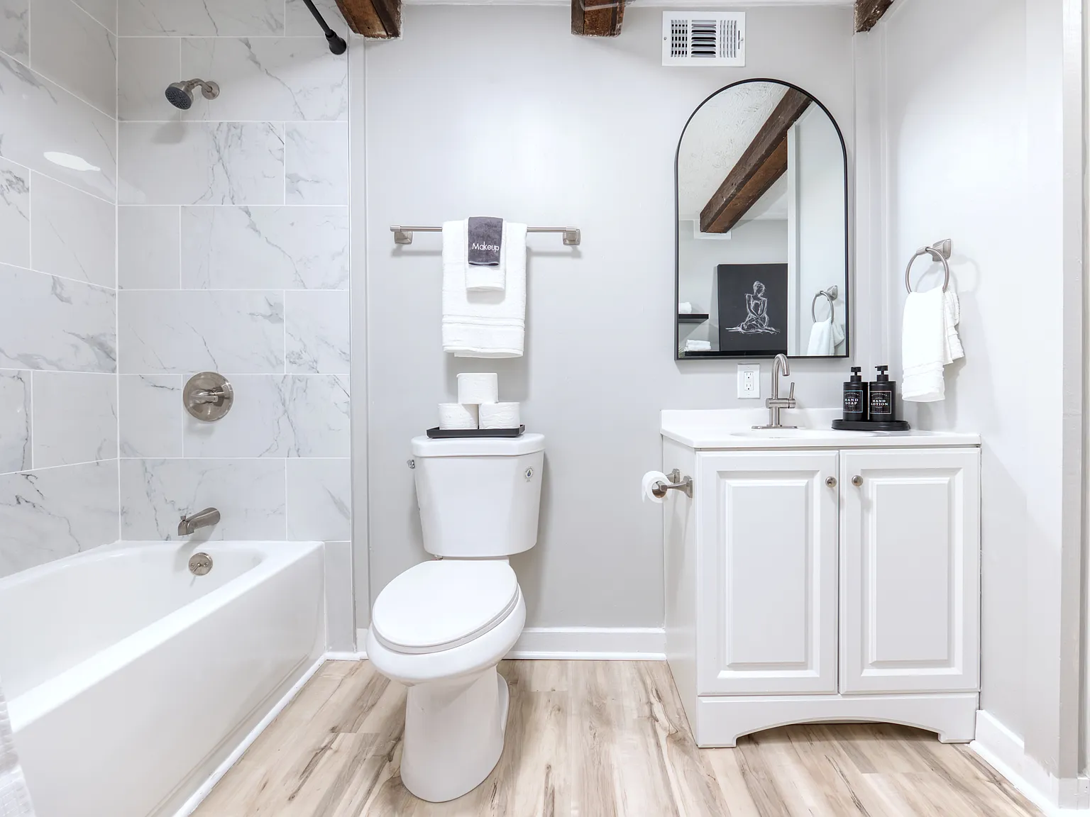 1 bed, $3,000 — Photo 4