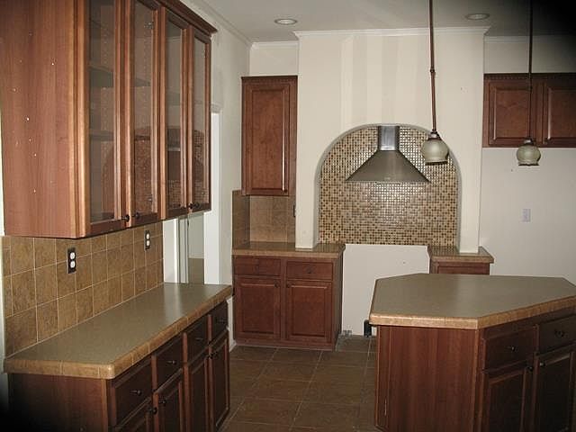 2nd image of 2520 50th St