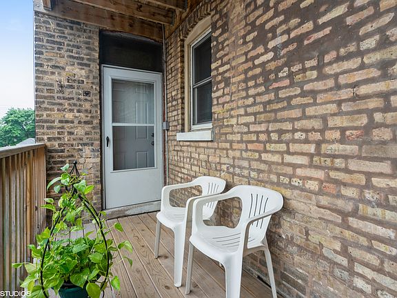 5th image of 5421 W Montrose Ave #S2