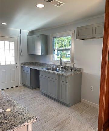 4th image of 13 Sullivan Pl