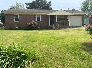 1114 Decatur St, Tuscumbia, AL 35674
