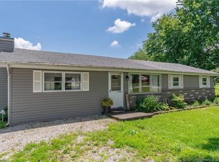 1510 Blue Lick Rd, Henryville, IN 47126