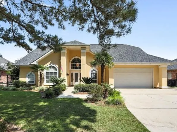 13517 Riverlake Dr, Covington, LA 70435