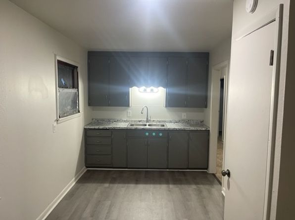 113 W 50th St N