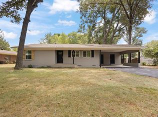 2056 Laura Ln, Longview, TX 75601