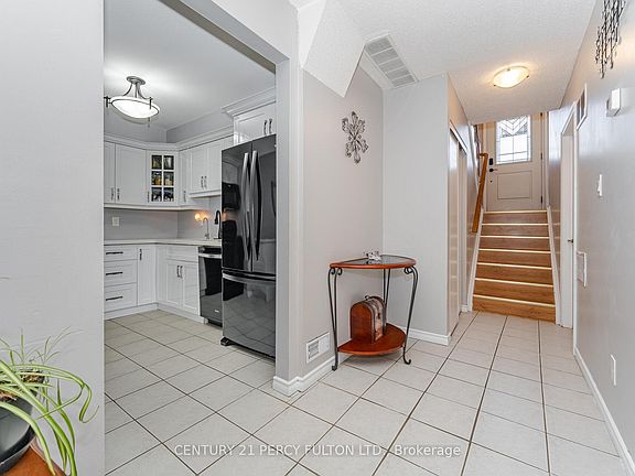 4th image of 30 Firwood Ave