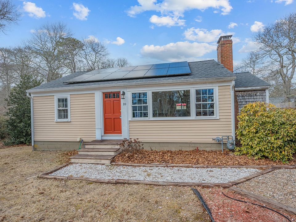 1st image of 10 Ginger Plum Lane