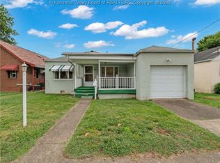 2304 Myers Ave, Dunbar, WV 25064