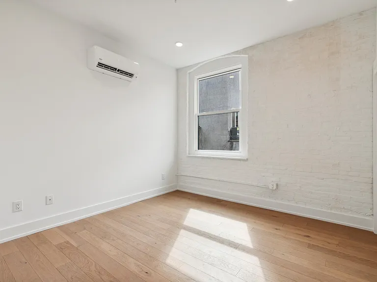 1216 Shackamaxon St — Photo 7