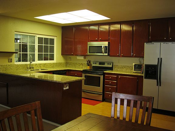 3rd image of 3228 Arroyo Dr