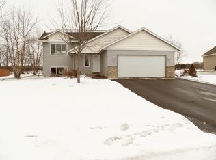 1311 Mallard Ln, New Richmond, WI 54017