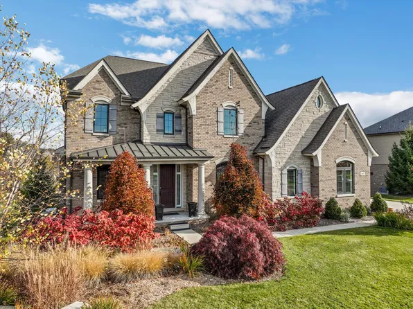 846 Southwick Ct, Oakland, MI 48363