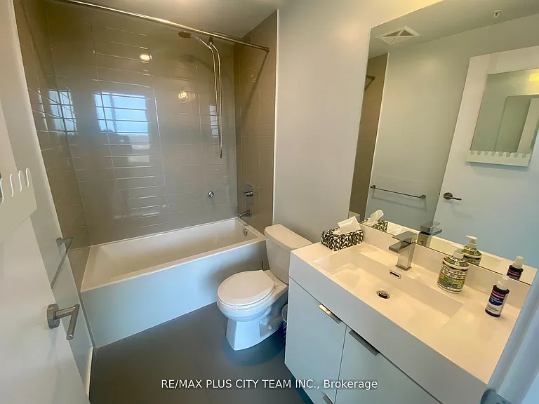 20 Thomas Riley Rd #804 — Photo 12