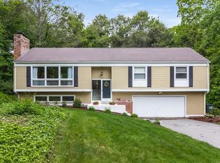 79 Five Fields Rd, Madison, CT 06443