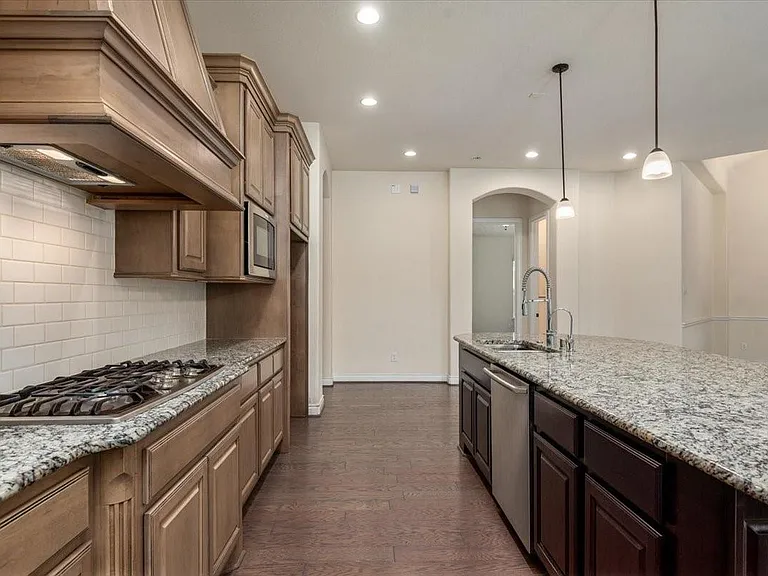 23034 Creek Park Dr — Photo 10