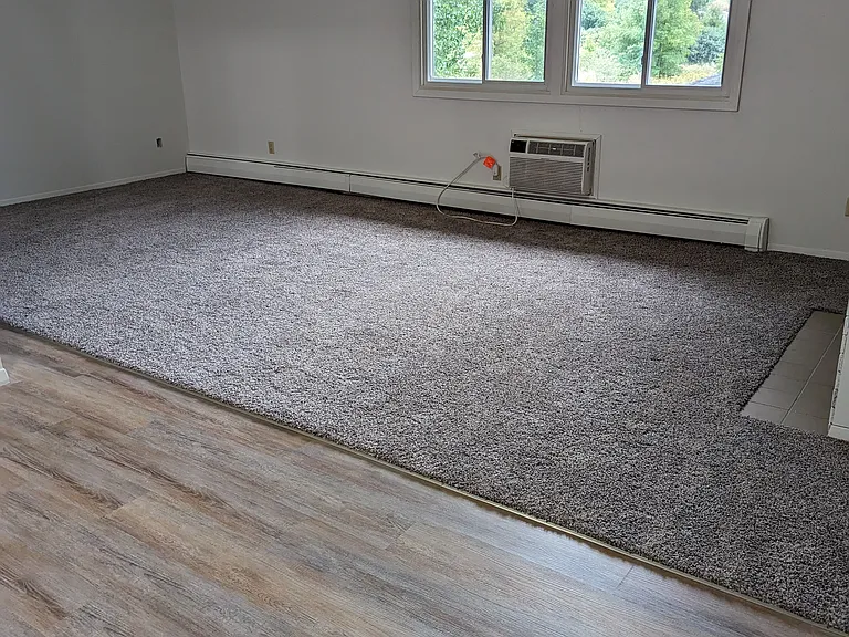 450 S Saint Bernard Dr — Photo 1