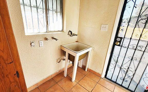 3rd image of 645 S Bonnie Beach Pl #1/4
