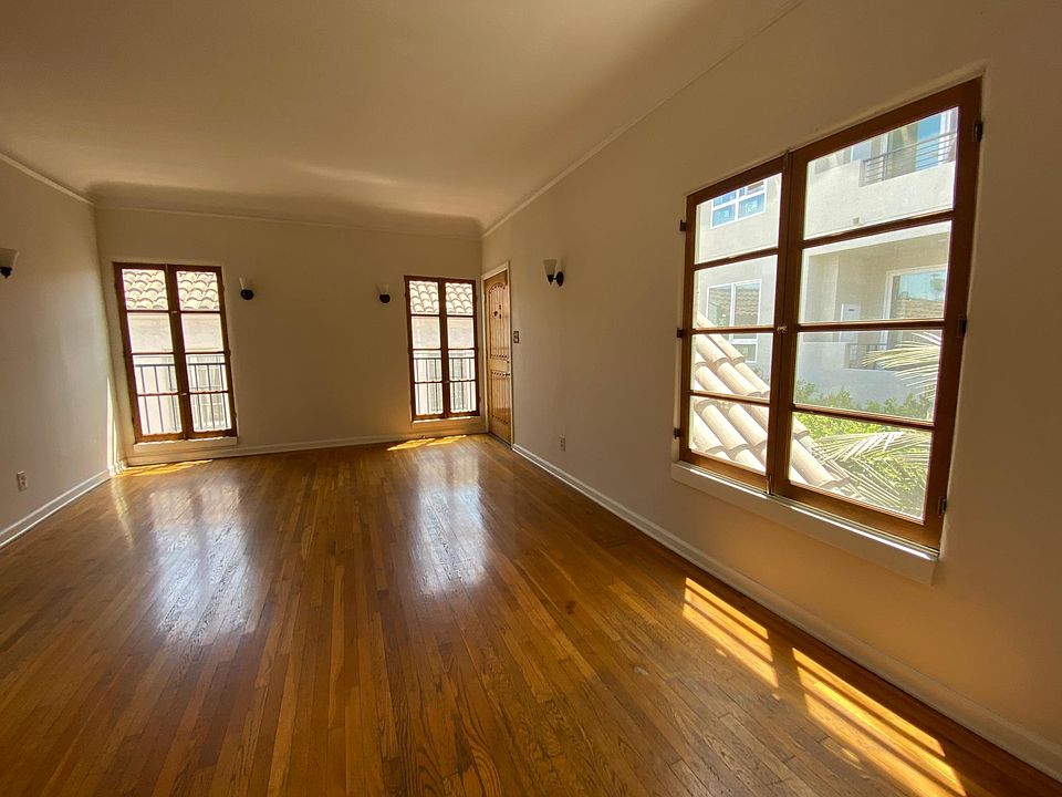 1st image of 5816 W La Mirada Ave #8