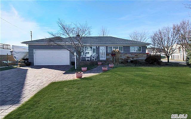 1st image of 100 S Bay Dr