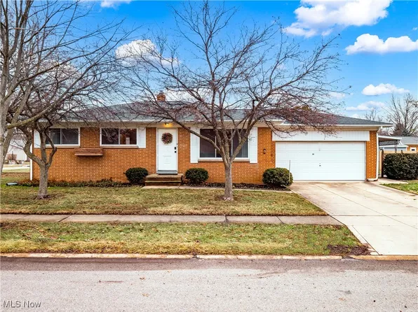 359 Beeler Dr, Berea, OH 44017