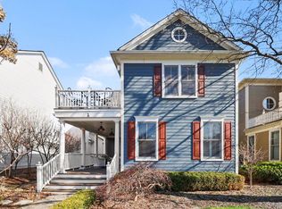 4 Riverbank Dr, Beverly Hills, MI