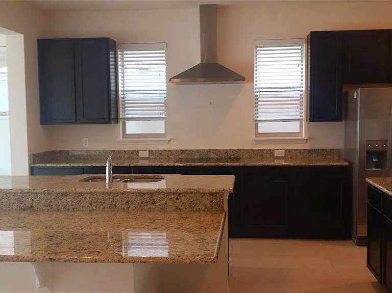 11848 Gray Rock Trl — Photo 5