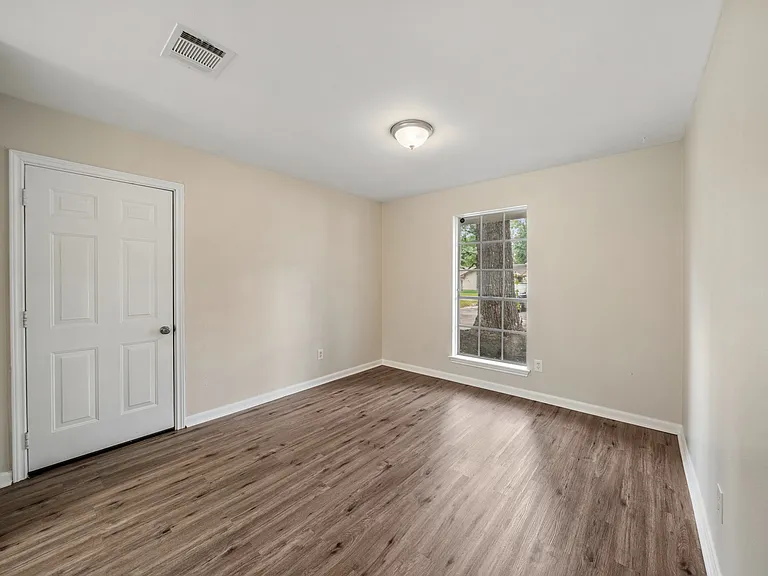 3419 Dovie Dr — Photo 25