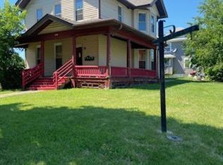 328 E 14th St APT 1, Davenport, IA 52803