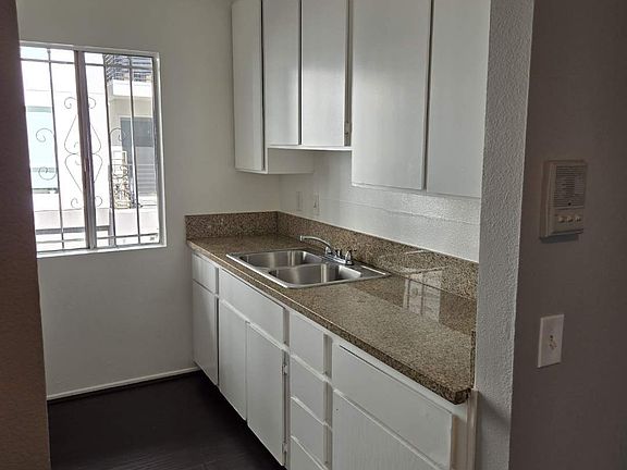 2nd image of 5520 Fulcher Ave #116