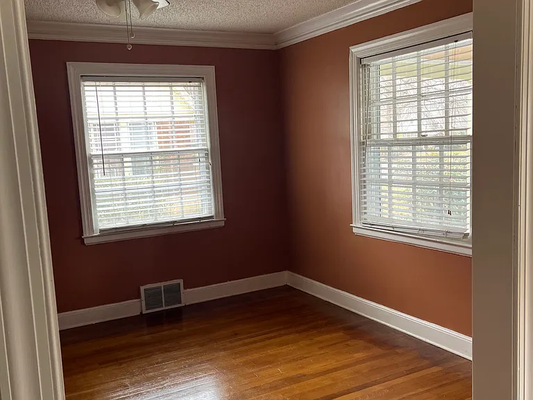 1832 Netherwood Ave — Photo 27