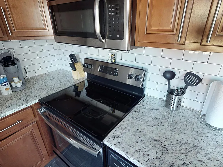 4525 McPherson Ave #201 — Photo 7