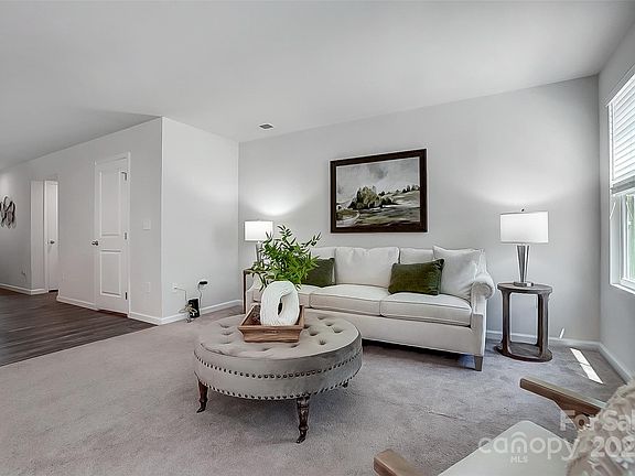 5th image of 4112 Bowline Dr