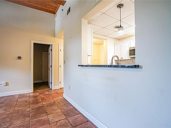 4th image of 300 Front St APT 114