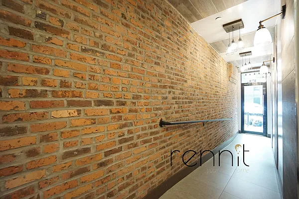 Rented by Rennit Inc. | media 18