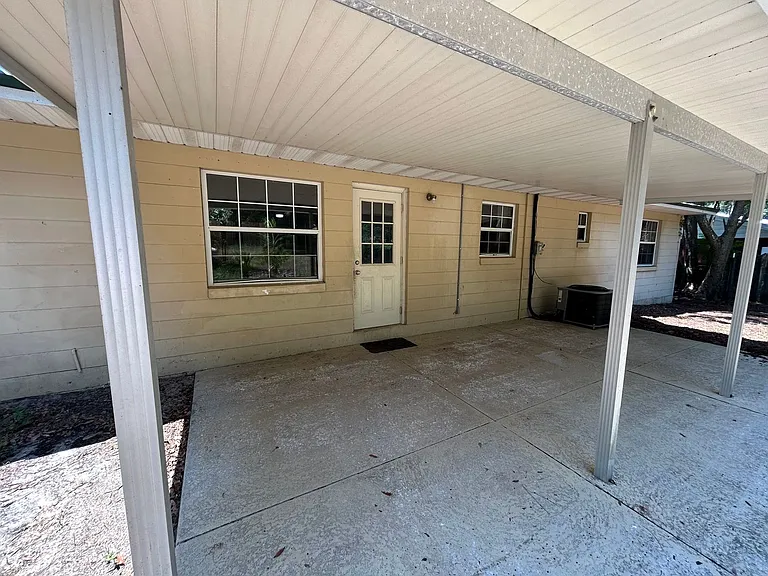 612 NW 9th Ct — Photo 14