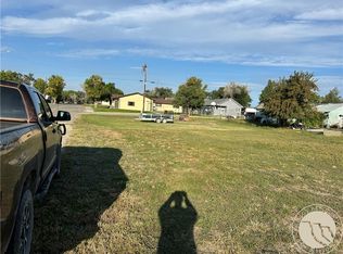 4th St E, Roundup, MT 59072