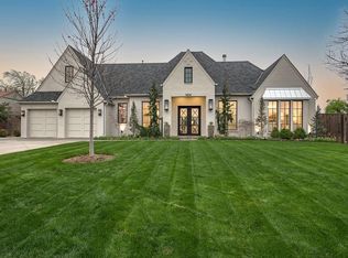1624 Westminster Pl, Nichols Hills, OK 73120