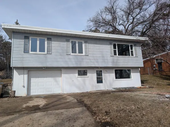 1704 Northwest Ave, Minot, ND 58703