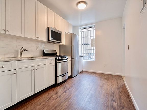 5th image of 235 9th Ave APT 2R