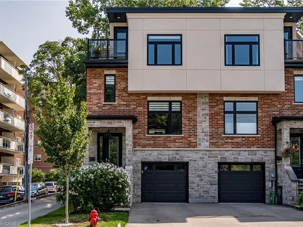 255 Park St S, Hamilton, ON L8P 3G3