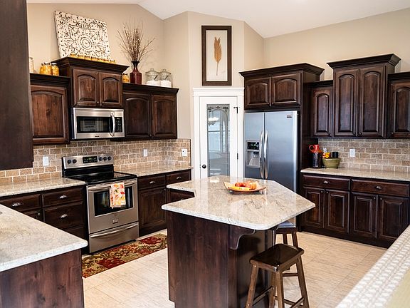3rd image of 5423 Villa Mirage Ct