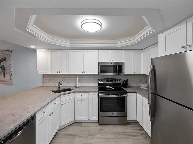 26000 Hickory Blvd #805 — Photo 15