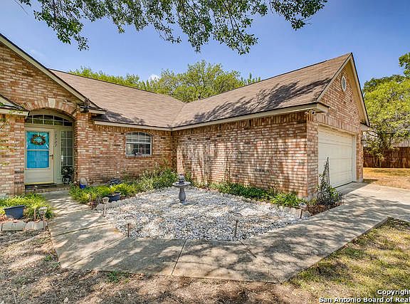 3rd image of 12327 Almendra Dr