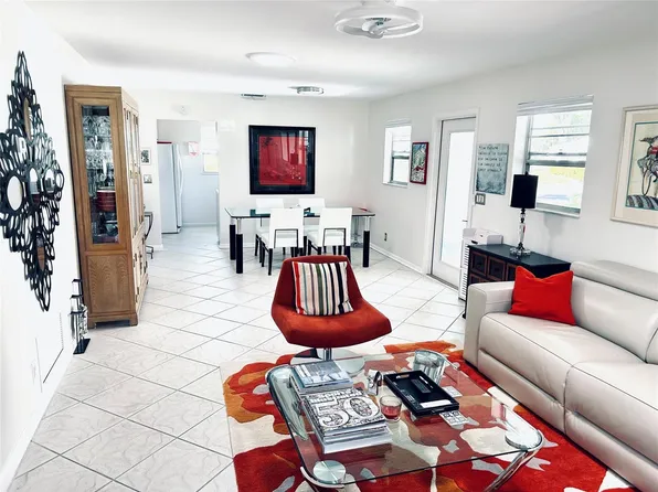 850 Meadowlark Ln, Delray Beach, FL 33445