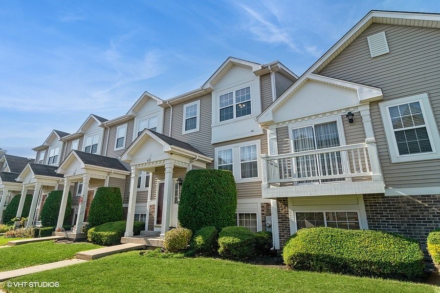 1st image of 402 Holiday Ln #402